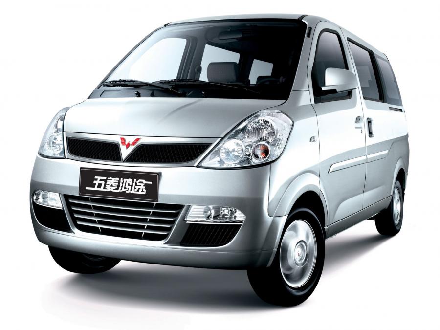  WuLing HongTu 2009 года  (фото 2 из 6)